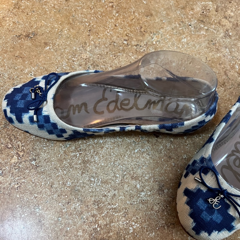 Sam Edelman Felicia Ballet Flat Blue/White Okat Print Size 6.5M - Picture 7 of 9